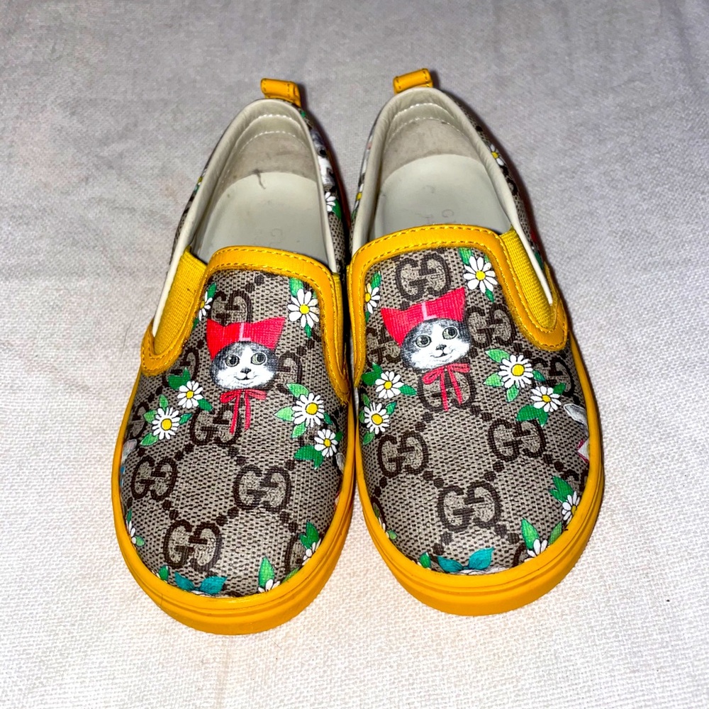 Gucci Kids Cat Leather Trim Logo Slip On Shoes